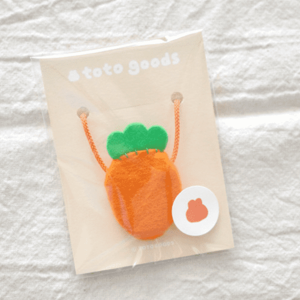 toto goods  / toto Carrot Cross Bag 紅蘿蔔小袋子